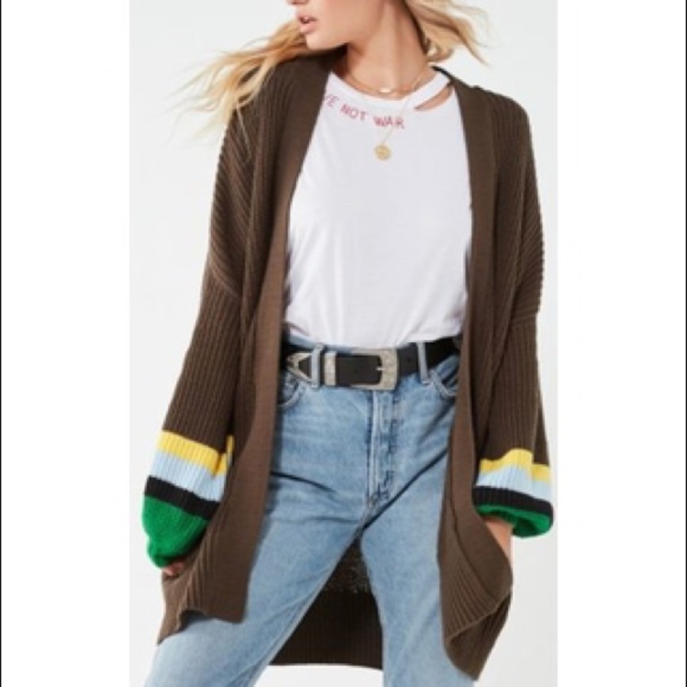 Urban cardigan never worn